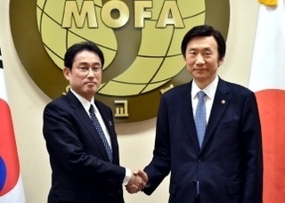 20151228日韓外相会談.jpg